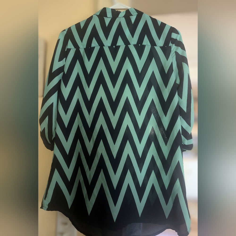 Two Rue21 Blouses - Picture 5 of 7